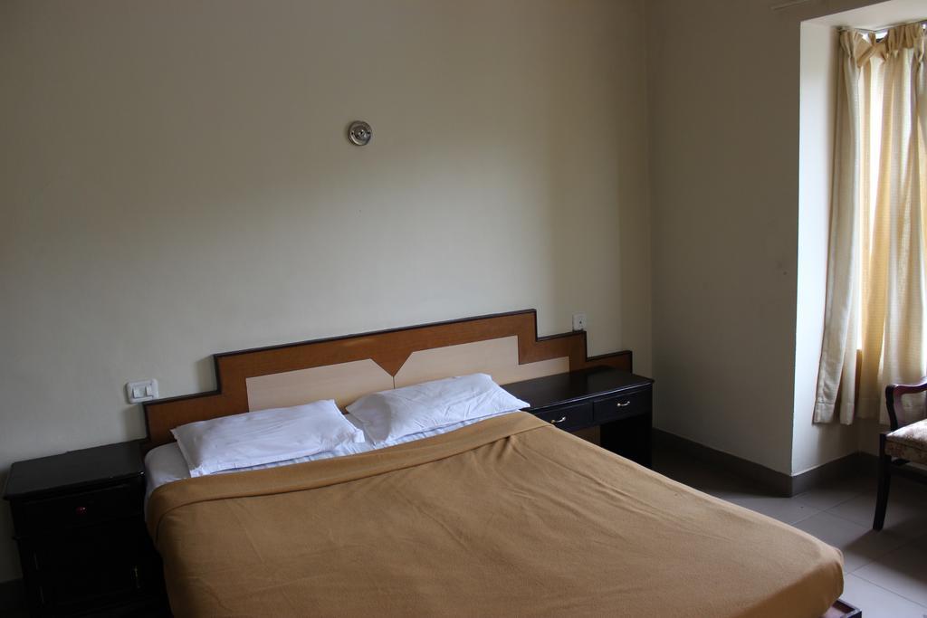 Albarad Hotel Munnar Zimmer foto